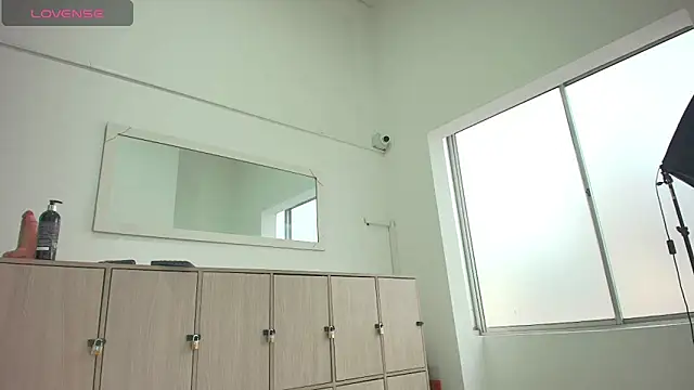 IvonnyMiller_ live