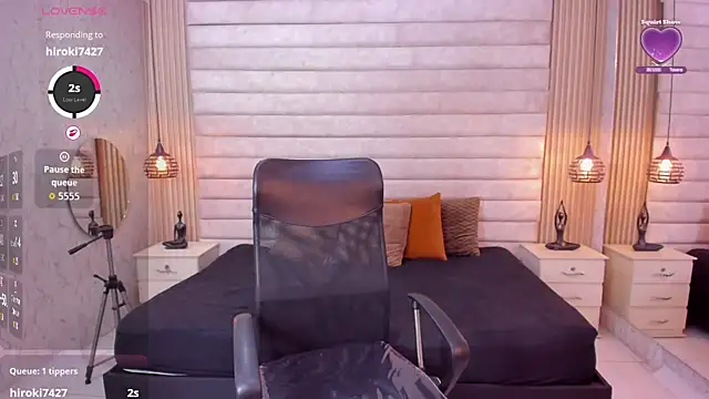 Cloe_Monroee_ live