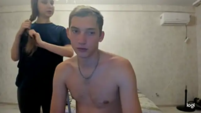 MollyDolle live