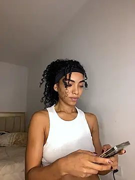 nicoleebony1 live