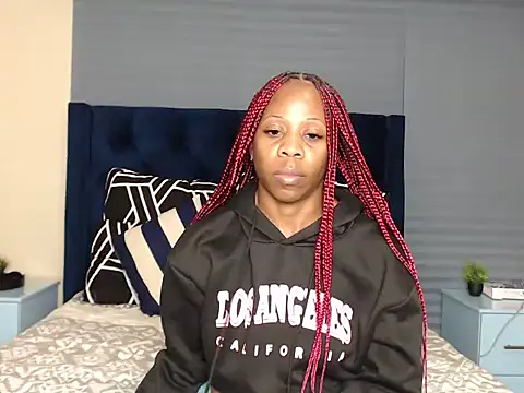 QUEENMANDYY profile
