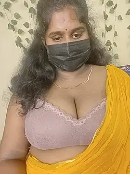 Sravani_cutee_ live