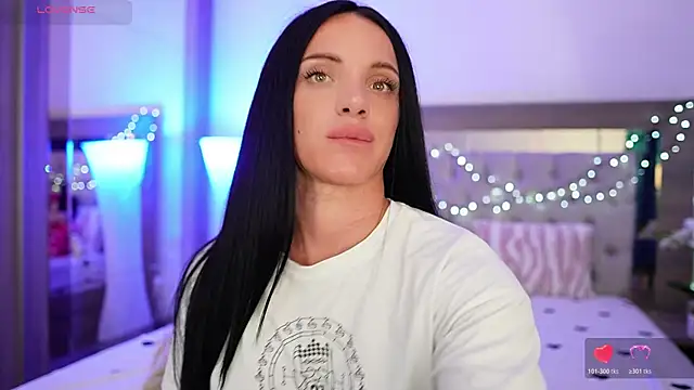 XandraBae live