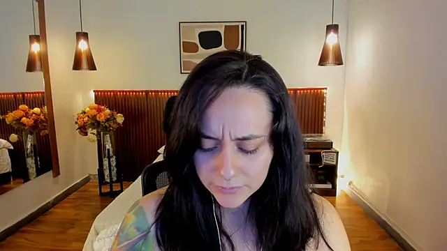 KatherineBond live