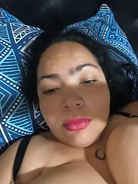 NIKOLE1301 live