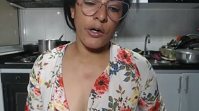 kateleyagrey live