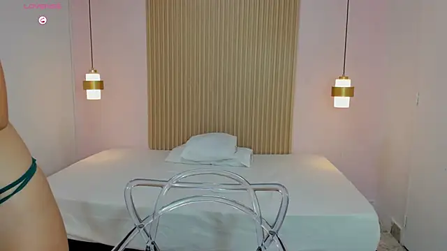 AliceRoss0 live
