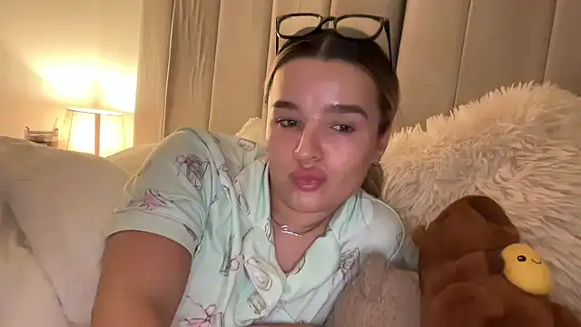 maisiesmithx live