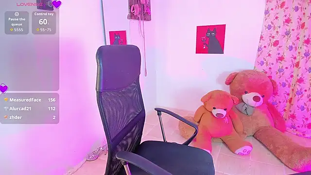 Lola_Oberly_xxx live