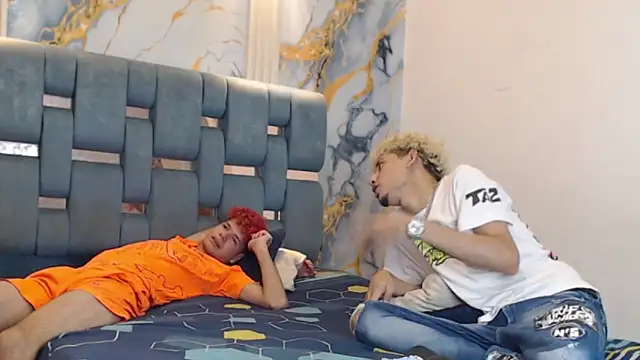 Hot_skinny_guys live