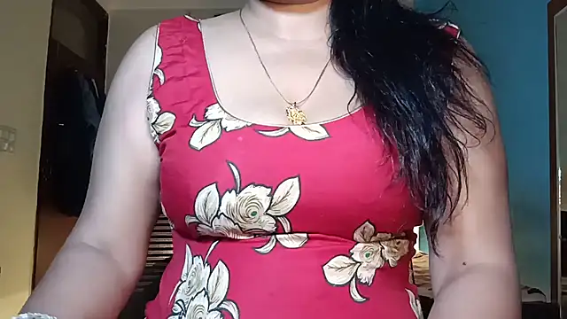 YourDesi_Laila_ live