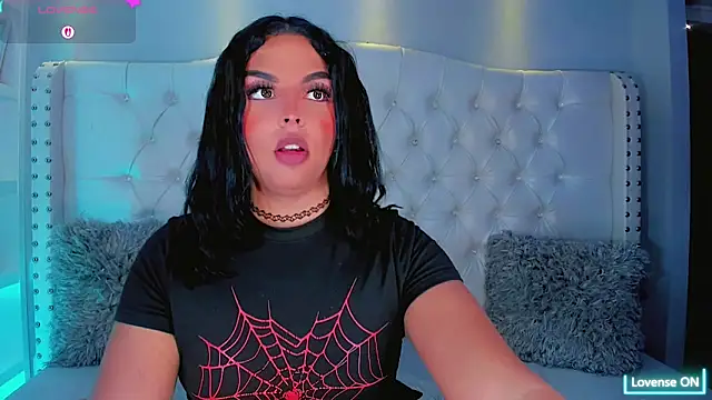 Maia_Hotts live