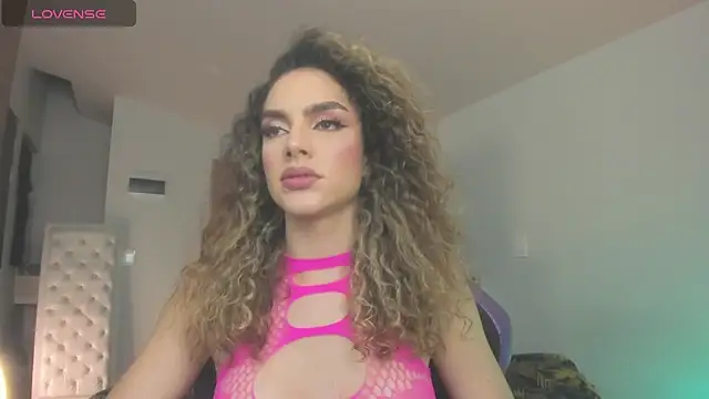 mariiahneedles live
