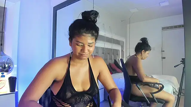 Natasha_Broown live