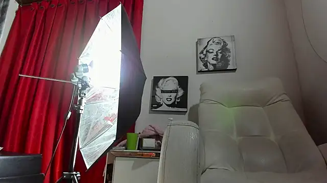 SophiaaLee live