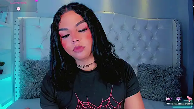 Maia_Hotts live