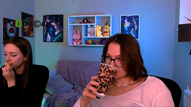 chloe_ley live