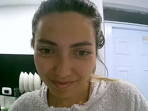 VittoriaTaylor live