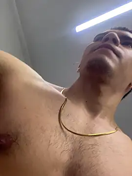 Sebastian_Vega live