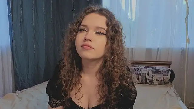 EsterReichert live