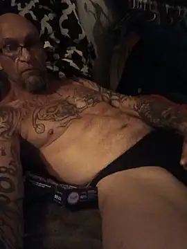 ShawnandDani7074 live