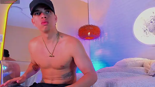 Benjamin_More live