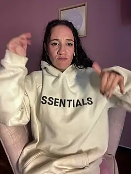 SofiaBrown_Pink live