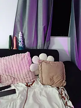 zoe_burton live