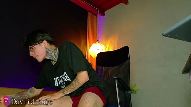 david_huge live