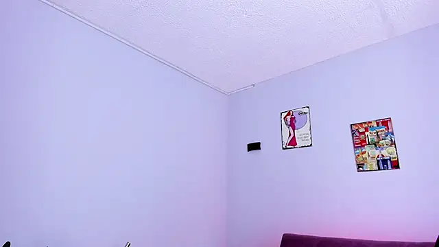 Emily_bruss live