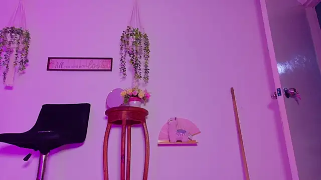 bow_doll live