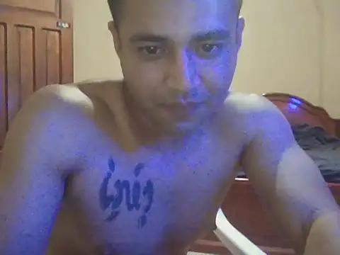 User_02_ live