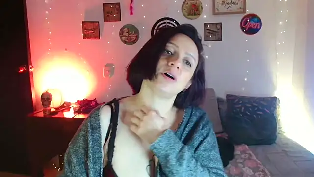 Katicalatinmilf live