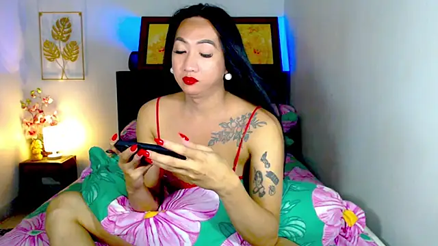 LovelyQueen69 live