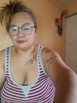 loriepinay46 live
