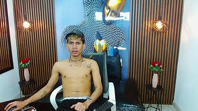 Skinny_cute_Alyer live
