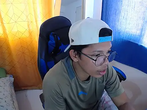 holly_oreo live