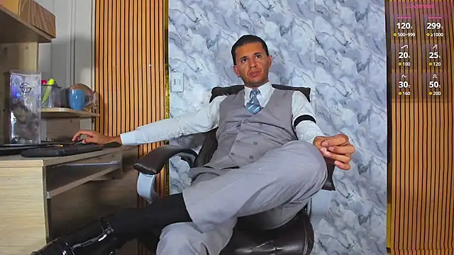 Hideintheoffice live