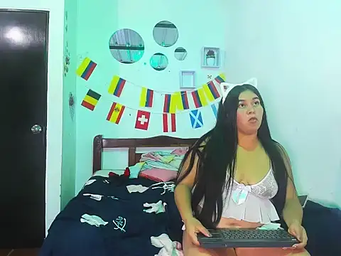naughty_blackhair live