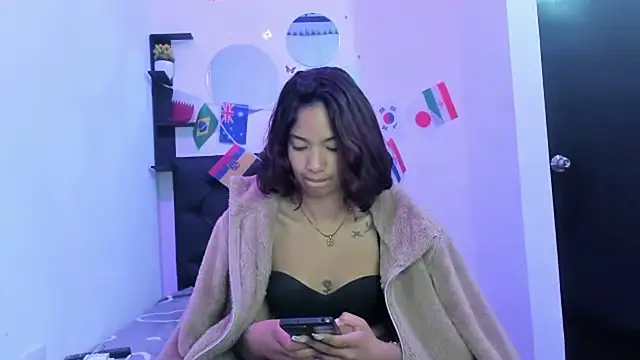 sapphire_brown20 live