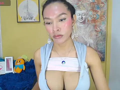 NannyaBitch live