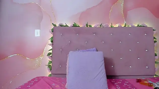 violet_taylor_ live