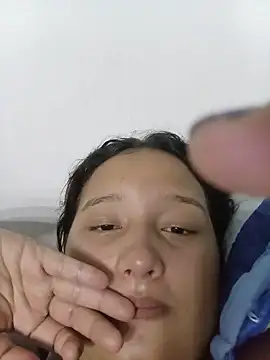 naughty_girl_hot_ live