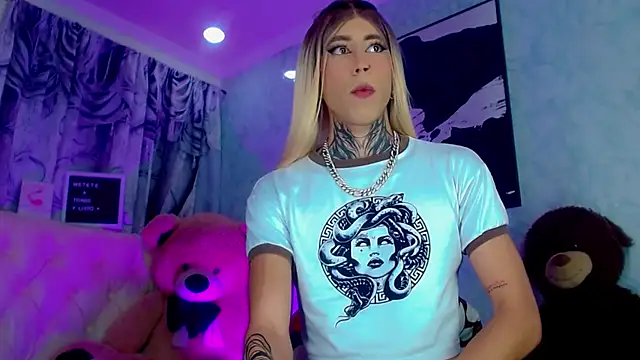 Julia_Bulette1 live