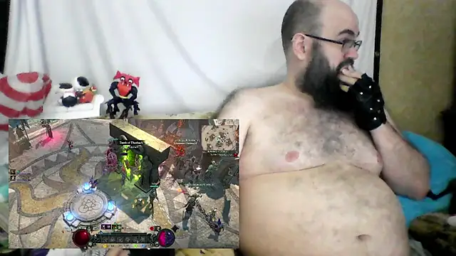 BriTheTopBear live