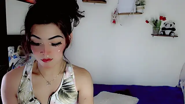 NathalialLooes live