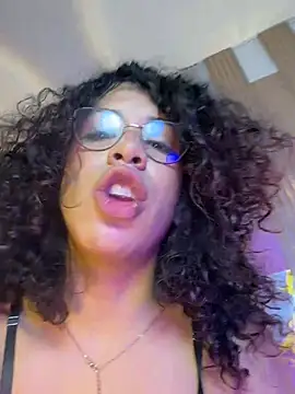 Woo_isDaphne live