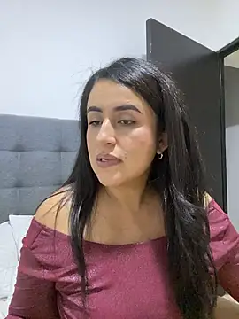 MADAMELUNAXXX live