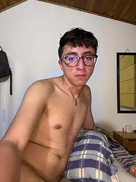 CamiRojas_boy live