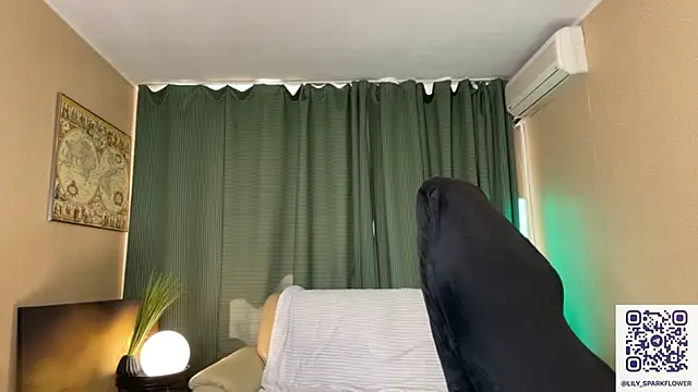 Lill_Lily live